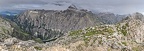 Panorama masivu Triglav, vlevo údolí Vrata, vpravo Zadnjiški dol