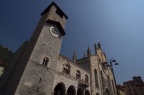 Věž v centru Como.